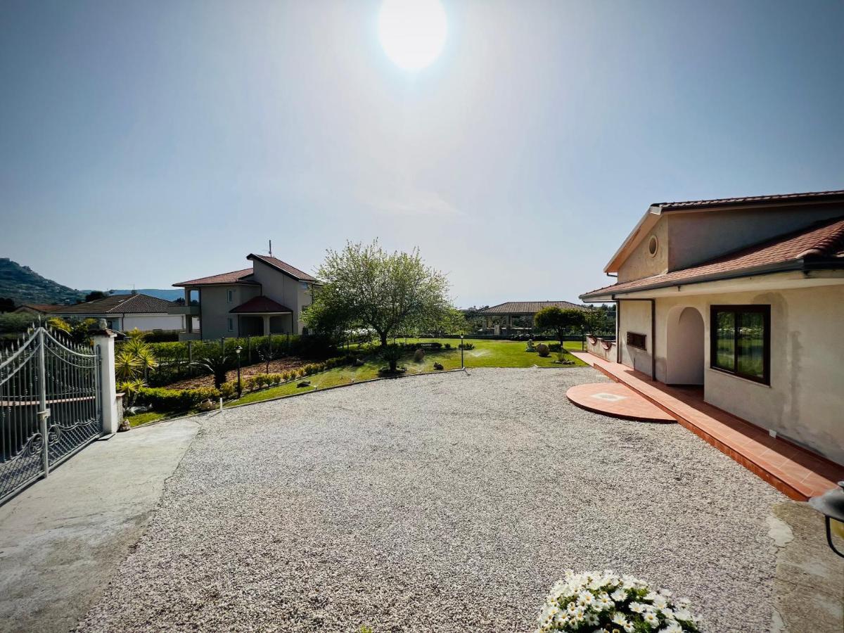 Appartamento a casa di Ale Santa Maria di Castellabate Esterno foto